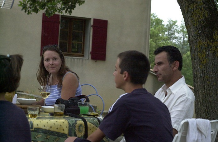 Coin de table avec Marie, David et Bruno